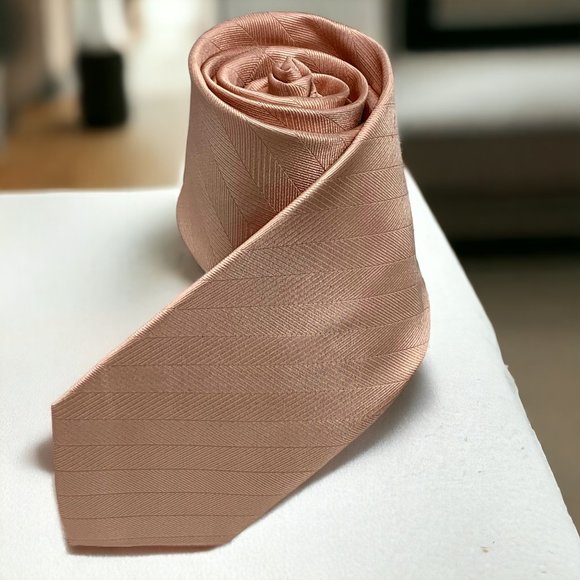 TIE BAR Vow Blush 100% Silk Stain‎ Resistant Handmade Extra Long Necktie NIP - Picture 1 of 10